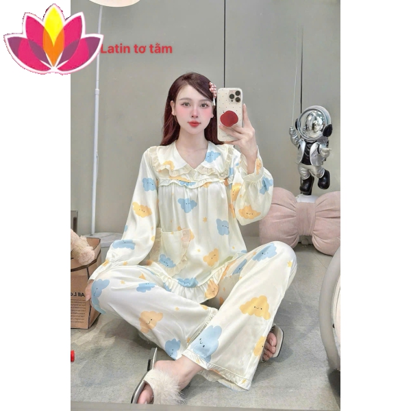 Khuyễn Mãi 3 bộ đồ ngủ lụa cao cấp với giá chỉ 300k