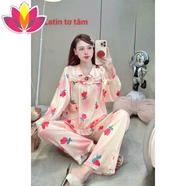 Khuyễn Mãi 3 bộ đồ ngủ lụa cao cấp với giá chỉ 300k
