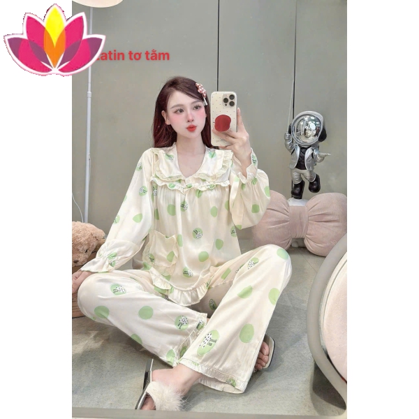 Khuyễn Mãi 3 bộ đồ ngủ lụa cao cấp với giá chỉ 300k